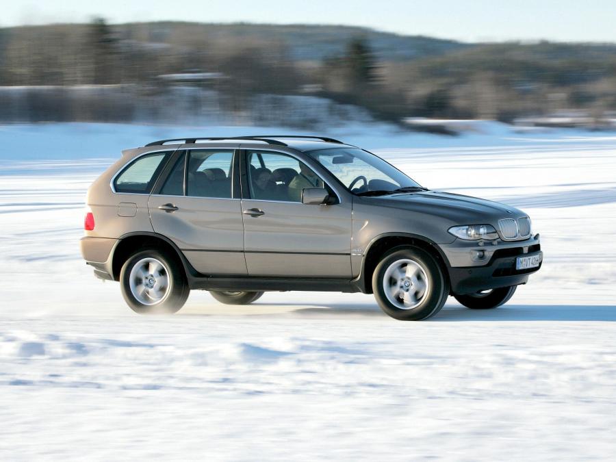  BMW X5 4.4i 2003 года  (фото 4 из 16)